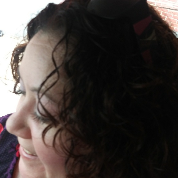 Meet your Posher, Dolores - Picture 1 of 1